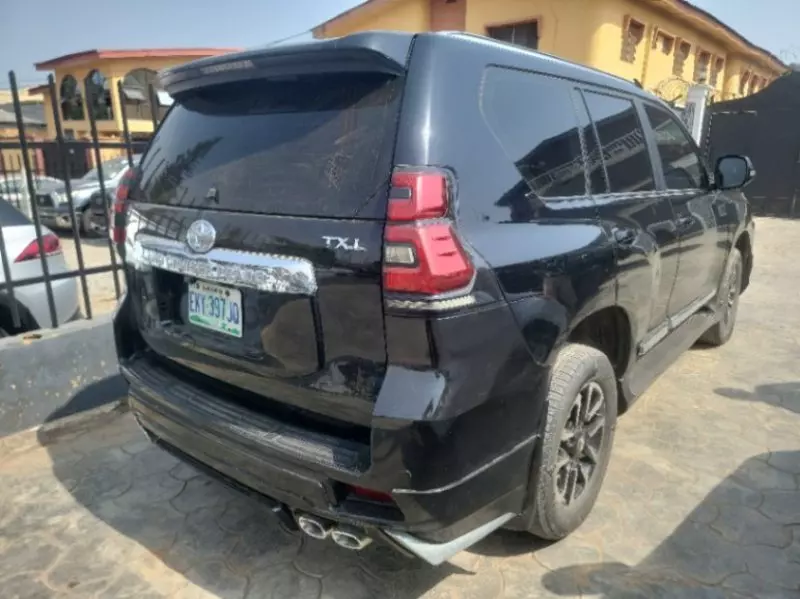 Toyota Landcruiser Prado - 2013