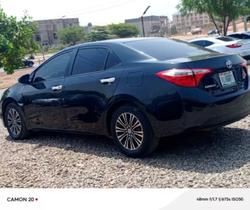 Toyota Corolla   - 2015