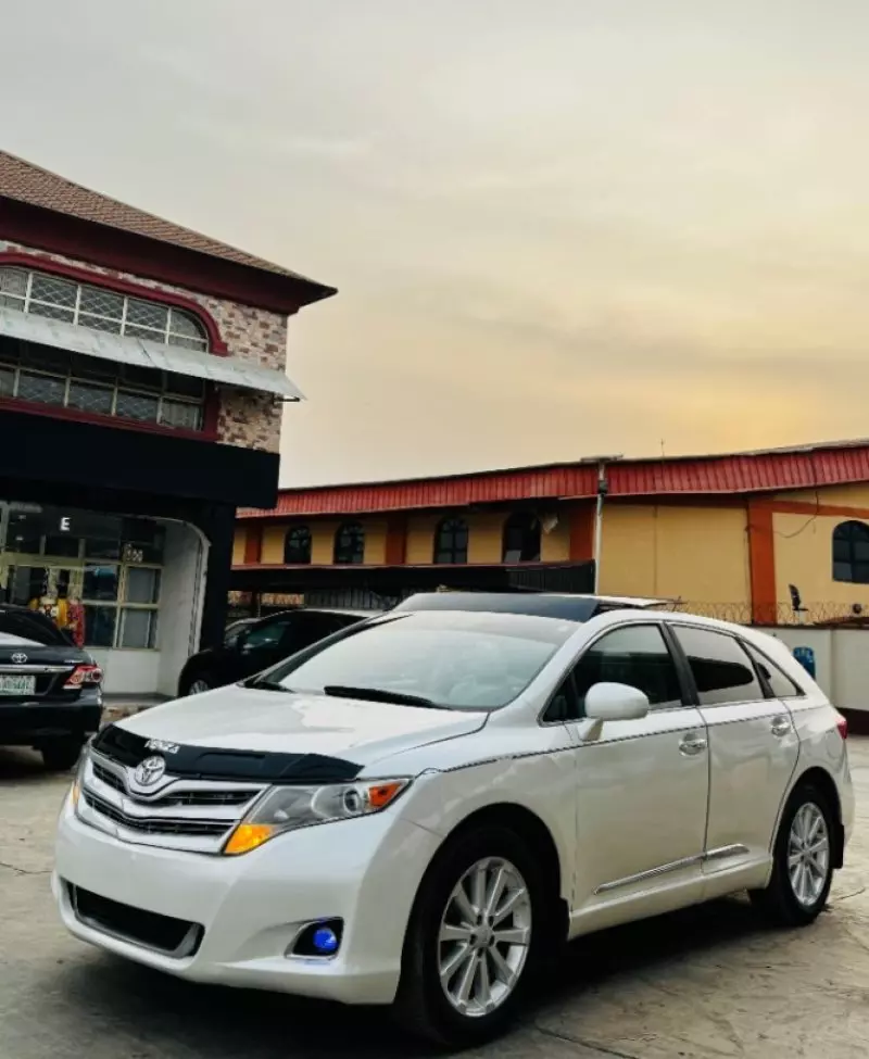 Toyota Venza   - 2010