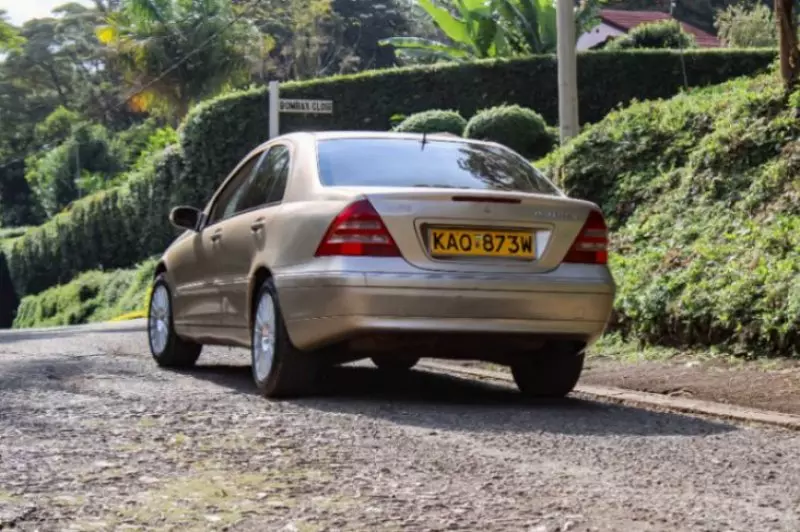 Mercedes-Benz C200   - 2003