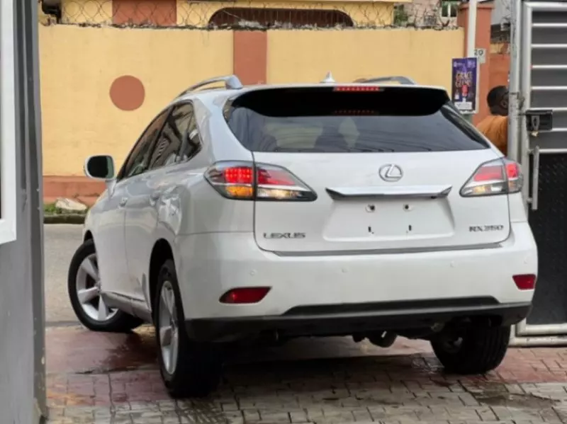 Lexus RX 350   - 2010
