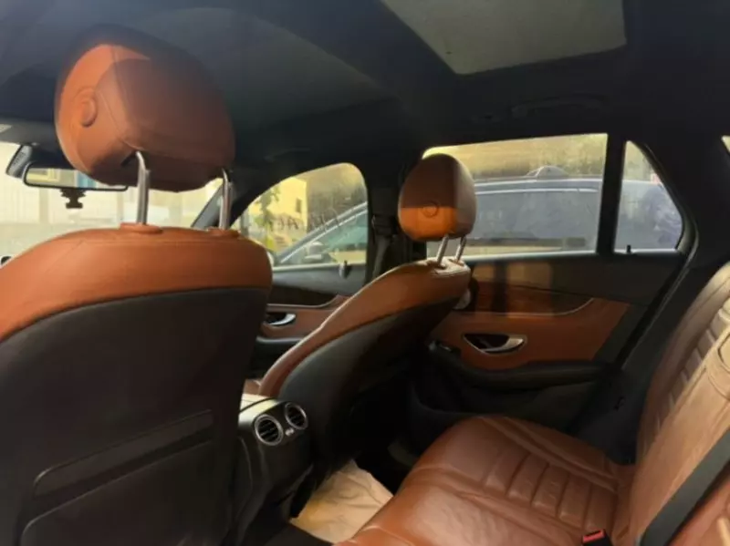 Mercedes-Benz GLC 300   - 2017