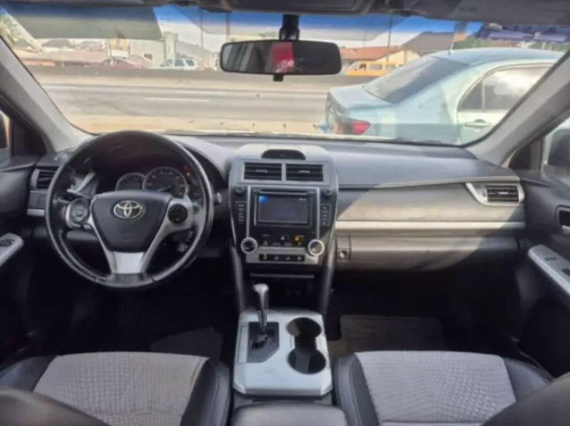 Toyota Camry   - 2014
