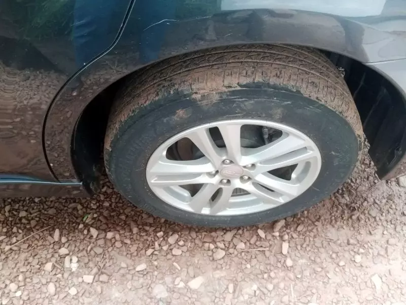 Subaru Legacy   - 2010