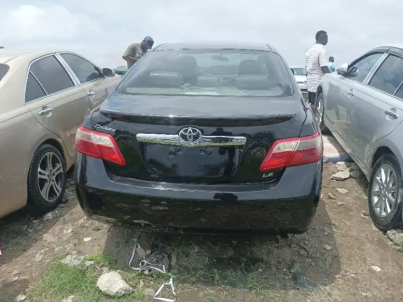 Toyota camry   - 2009