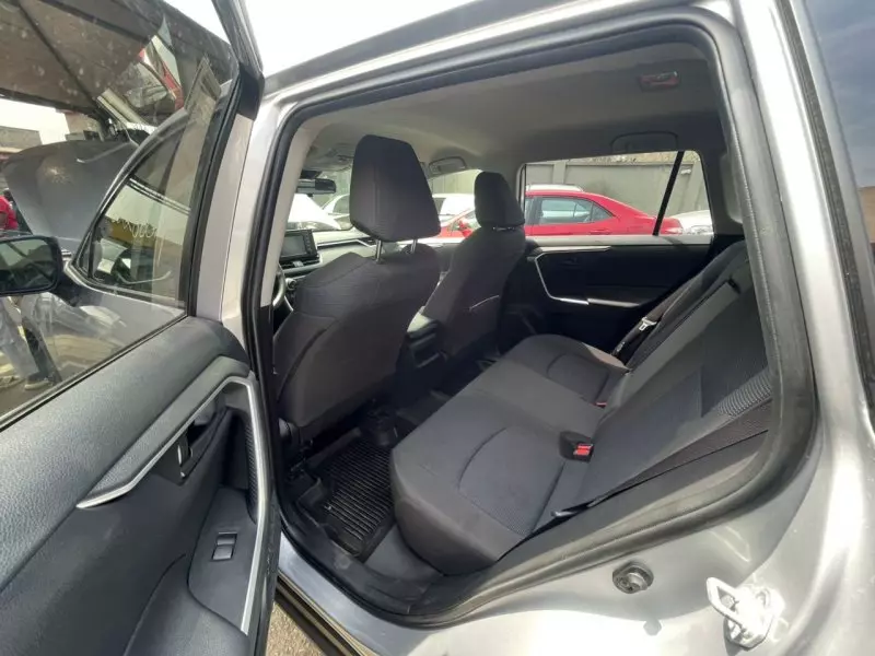 Toyota RAV 4   - 2019