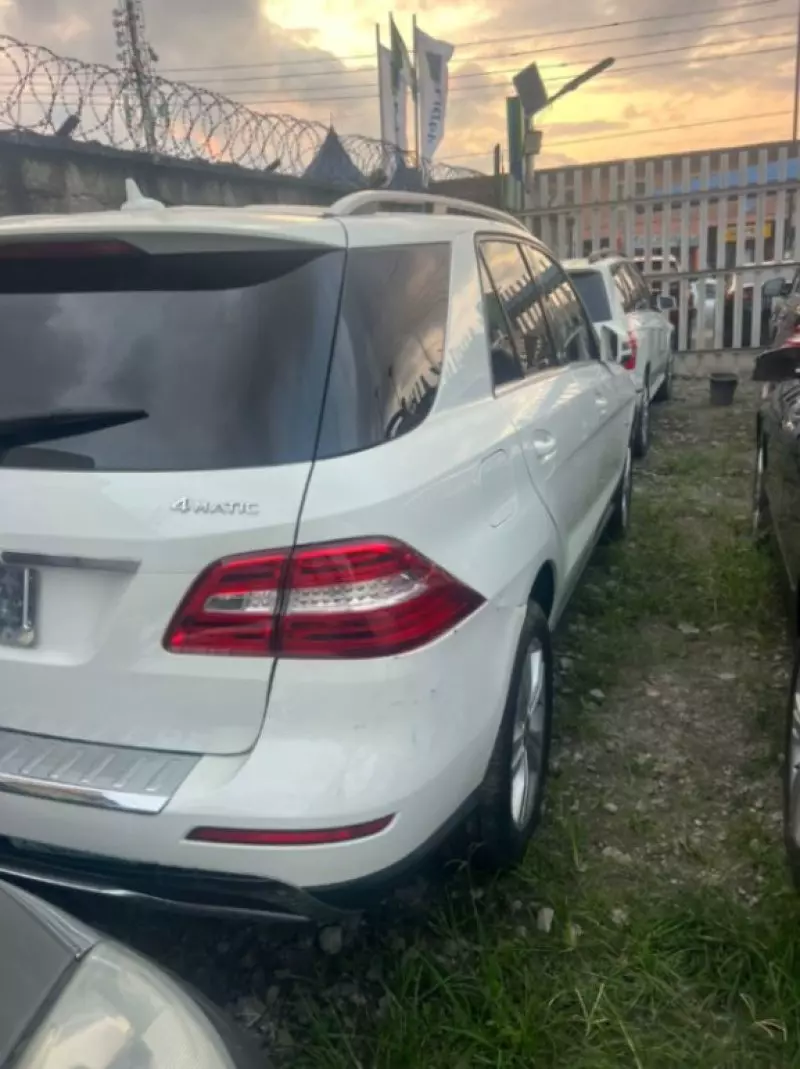 Mercedes-Benz Ml-class   - 2012