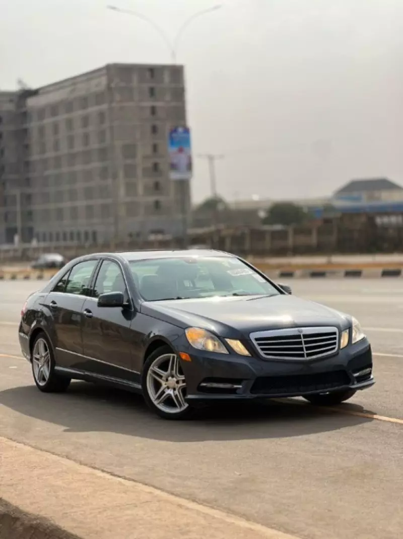 Mercedes-Benz E-Class   - 2013