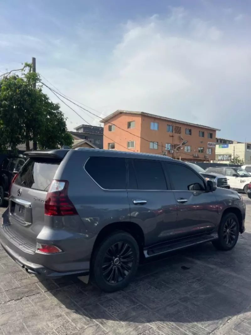 Lexus GX 460   - 2020