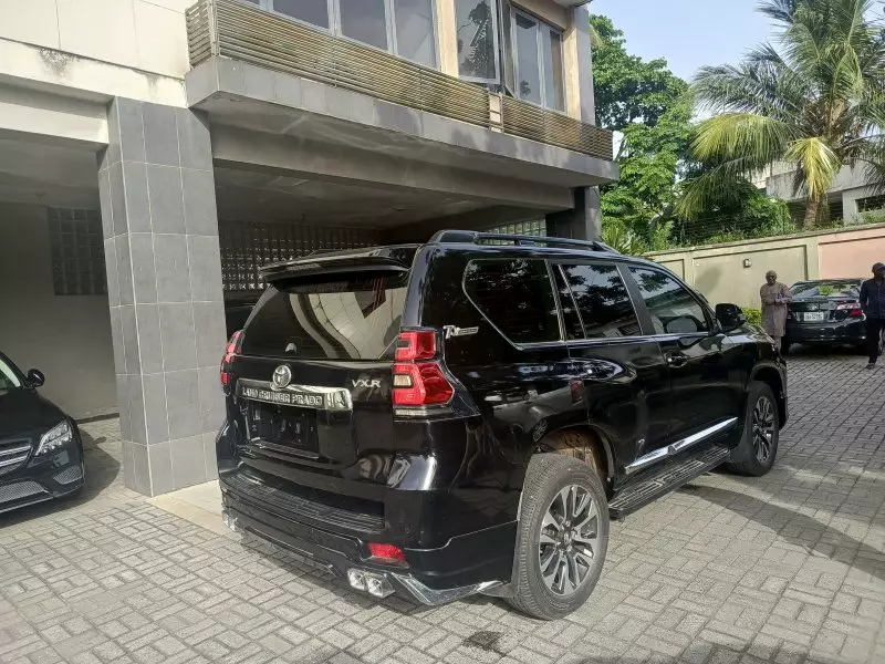 Toyota Land Cruiser Prado   - 2023