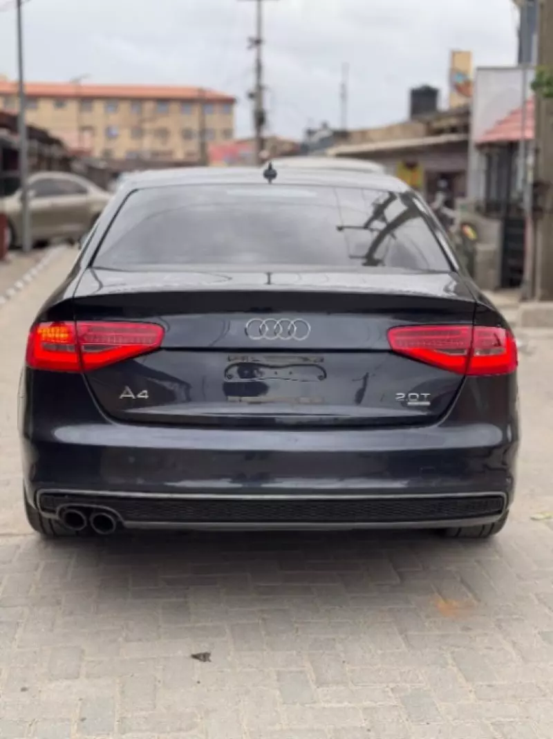 Audi A4   - 2014