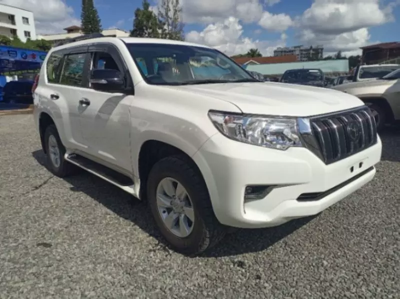 Toyota Land Cruiser VX   - 2023