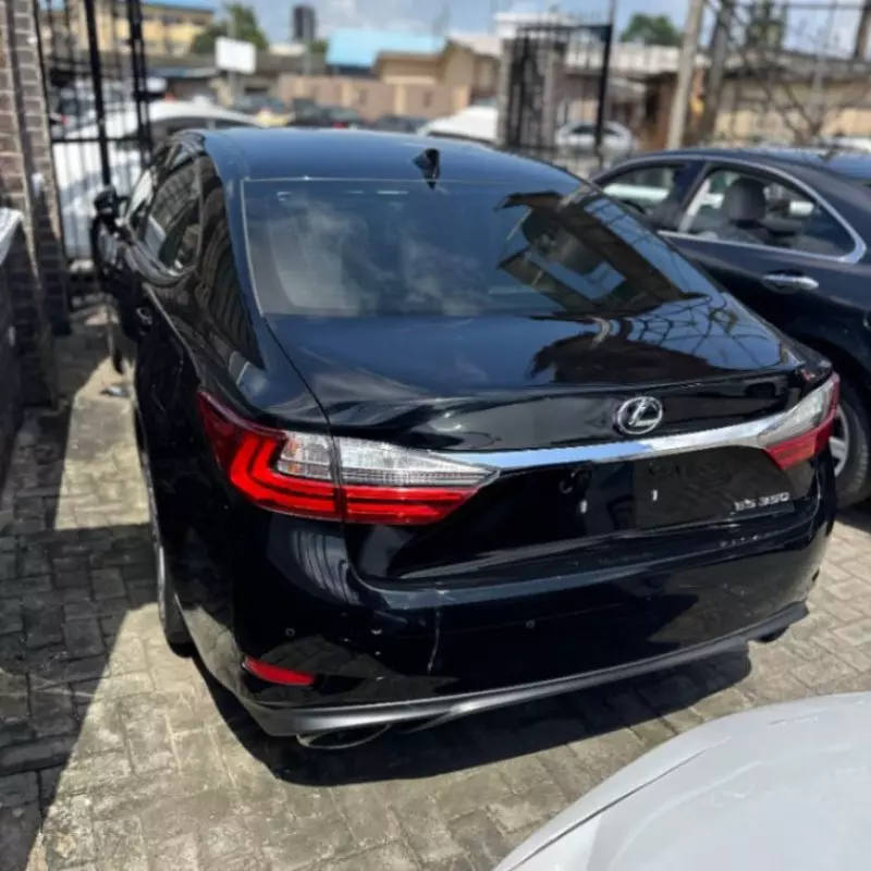 Lexus ES 350   - 2016