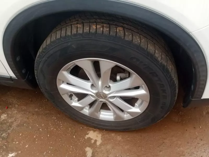 Nissan X-Trail - 2015