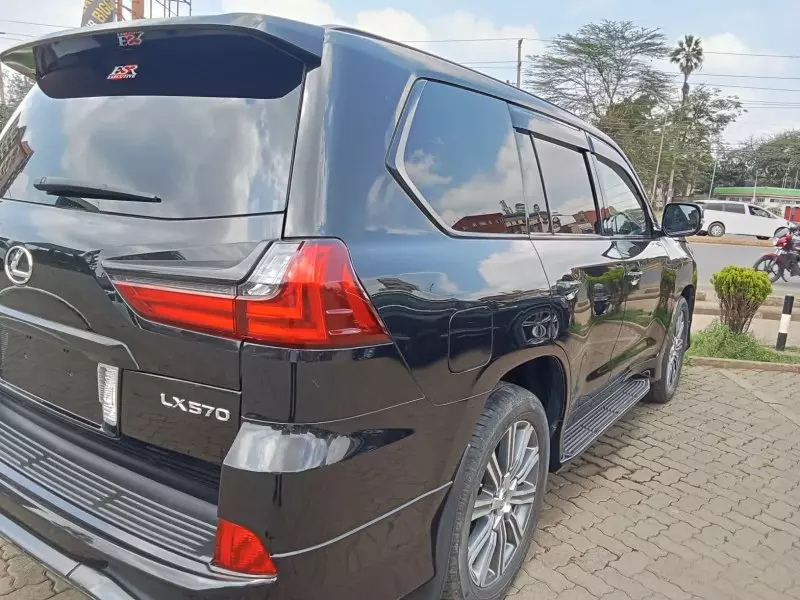 Lexus LX 570   - 2016
