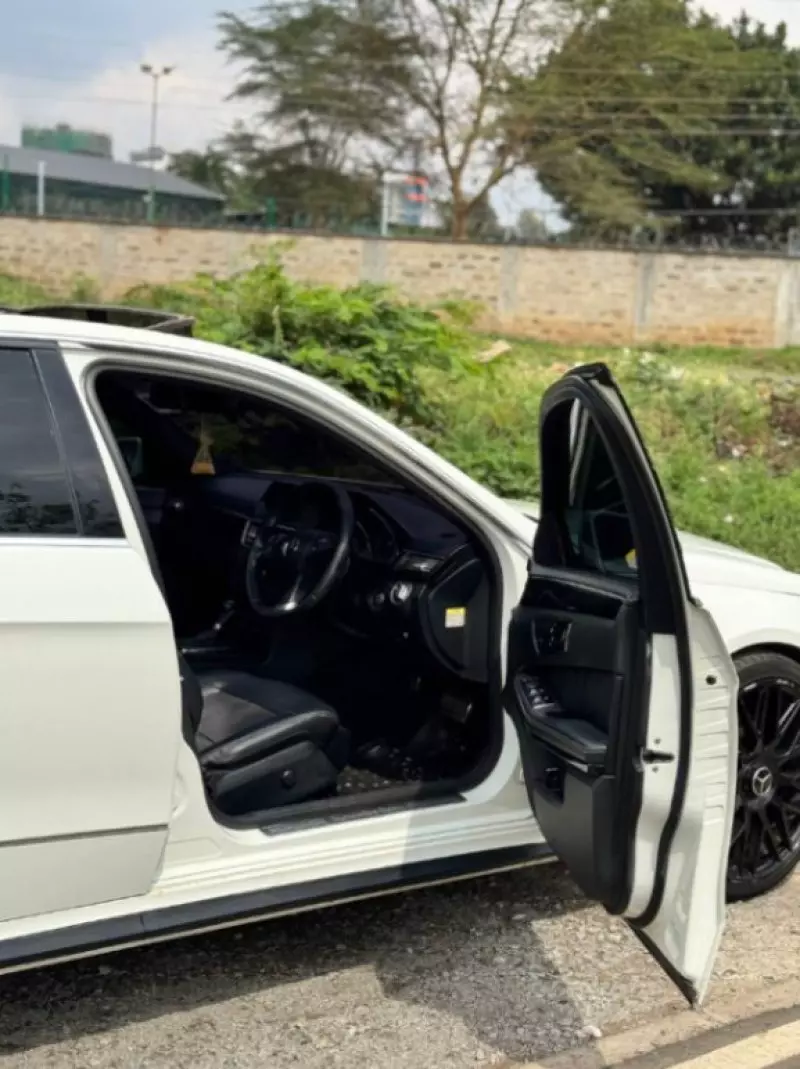 Mercedes-Benz E250   - 2015