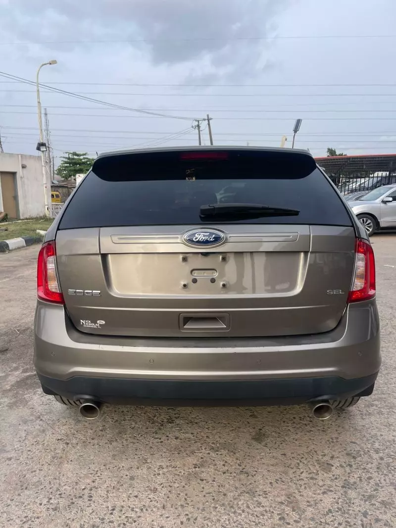 Ford Edge   - 2013