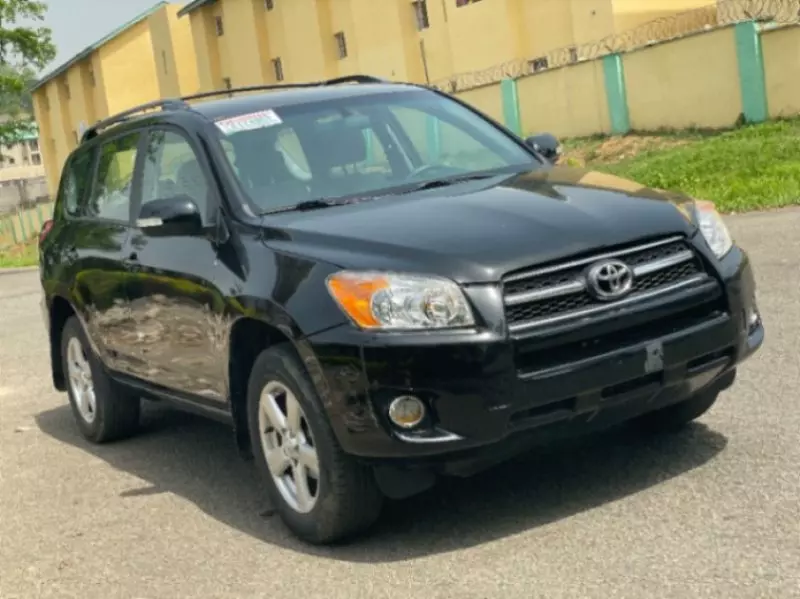 Toyota RAV4   - 2011