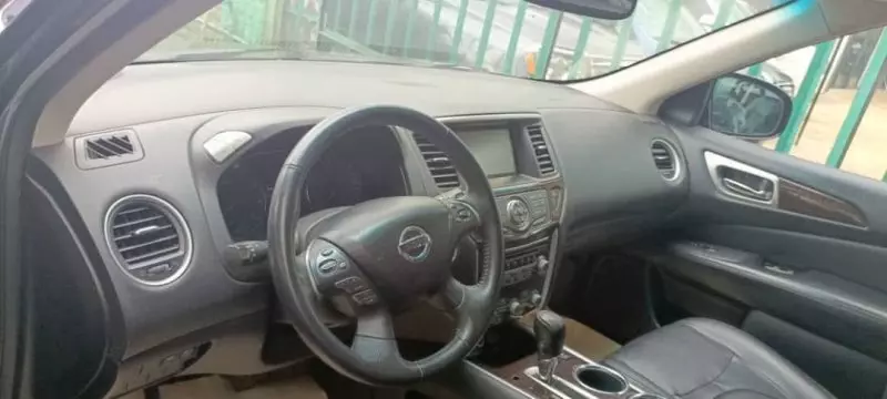 Nissan Pathfinder   - 2013