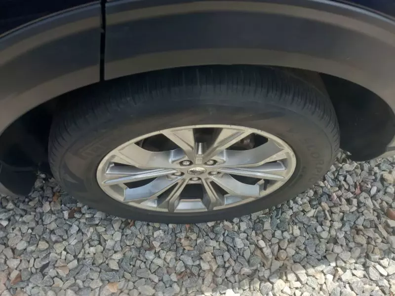 Ford Explorer   - 2022