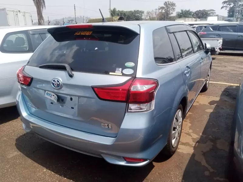 Toyota Fielder hybrid    - 2016