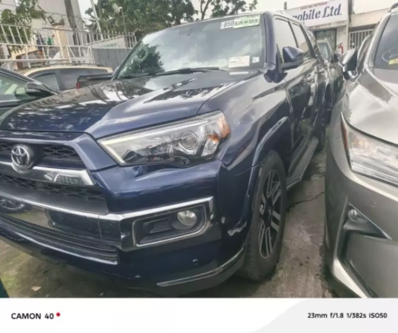 Toyota Highlander   - 2016