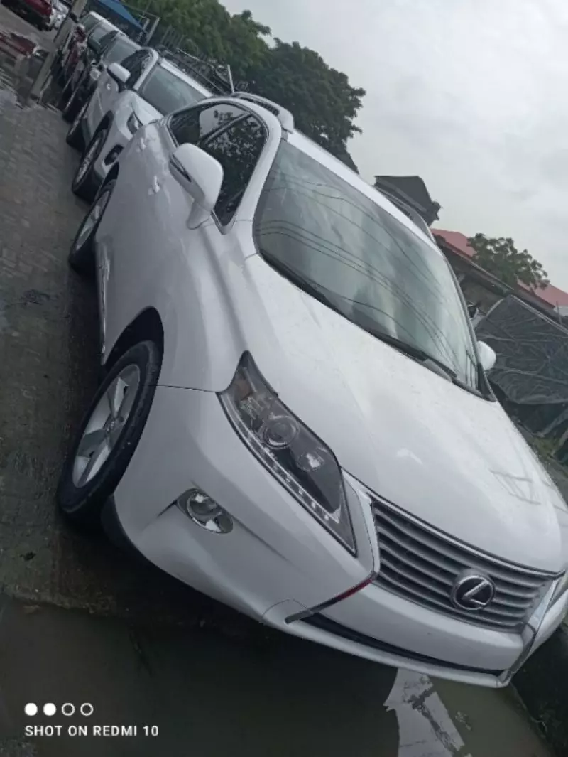 Toyota Lexus RX 350h   - 2015