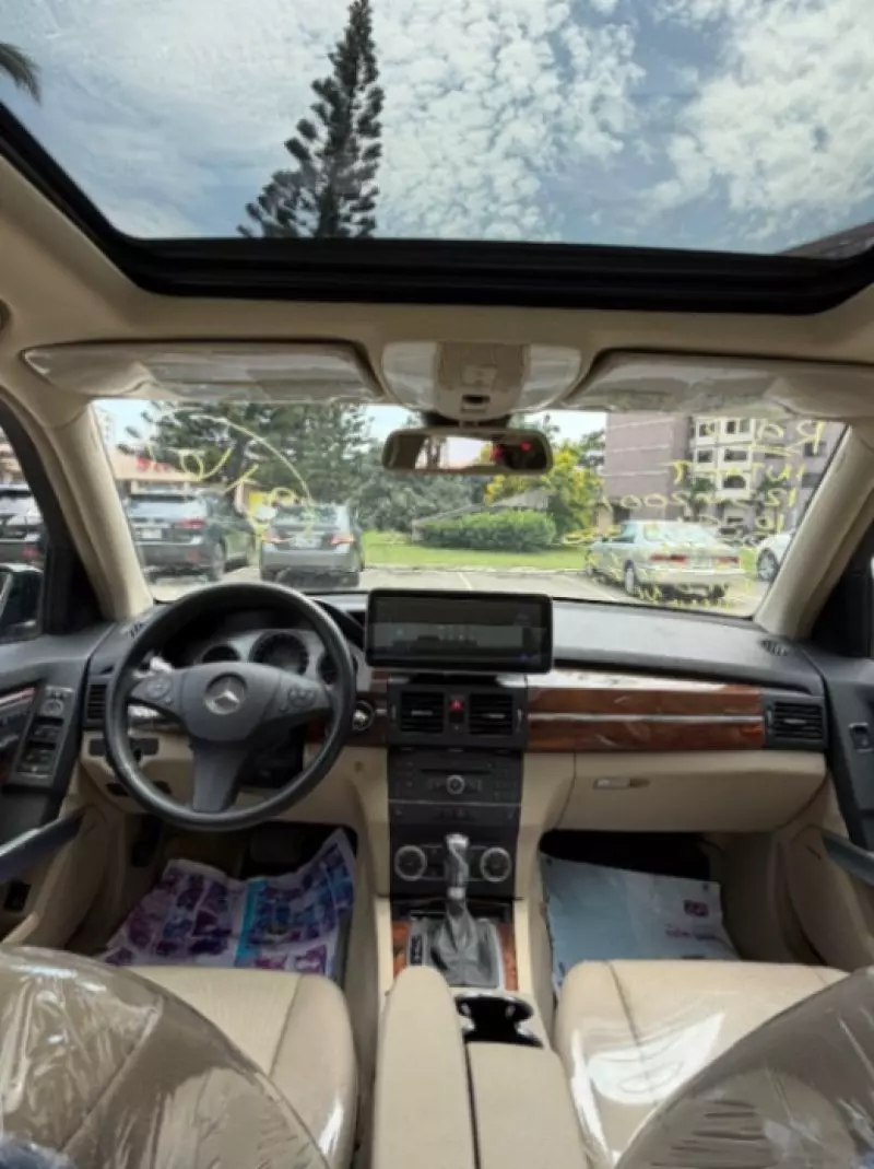 Mercedes-Benz GLK 350   - 2009