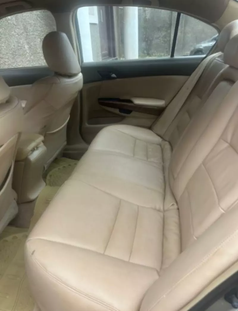 Honda Accord   - 2009