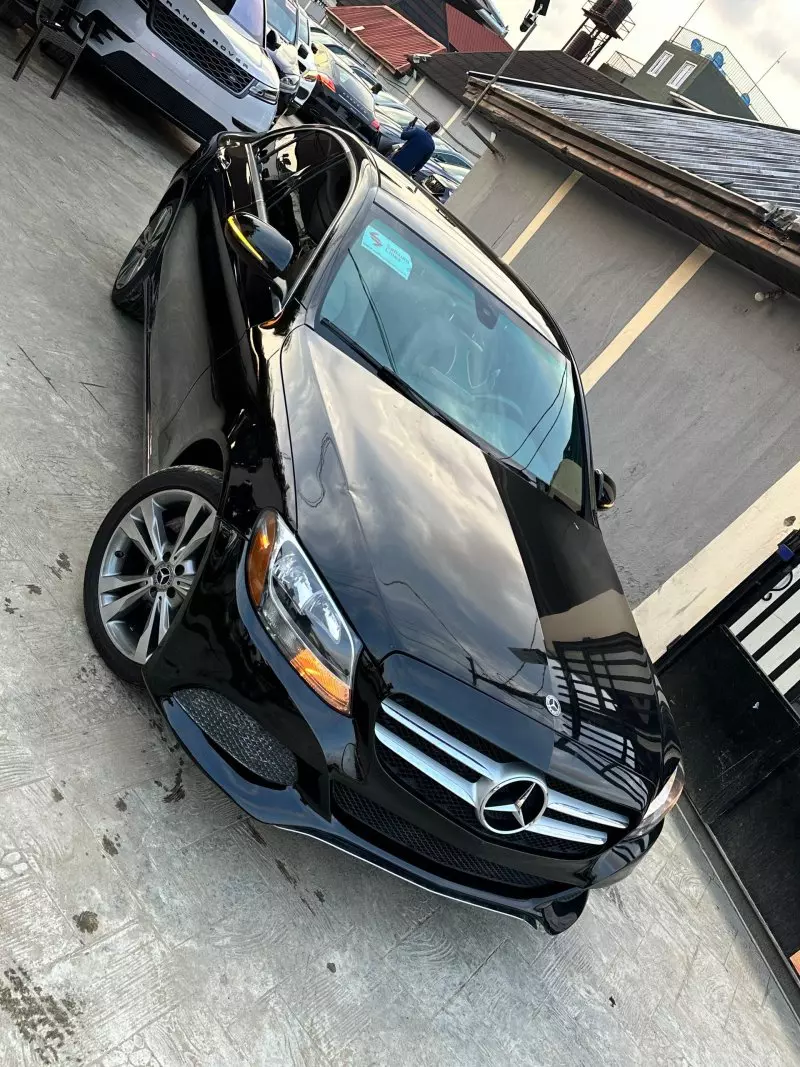 Mercedes-Benz C 300   - 2018