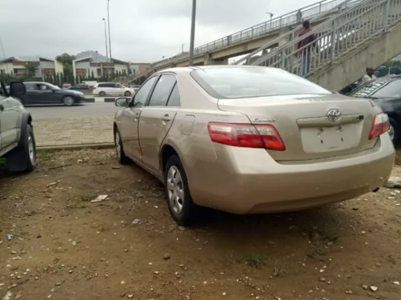 Toyota Camry   - 2008