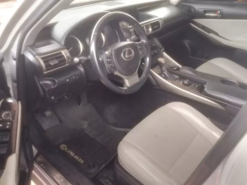 Lexus IS 250   - 2014