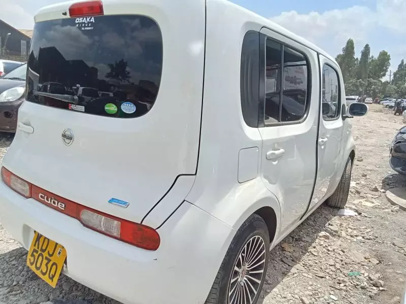Nissan Cube   - 2015