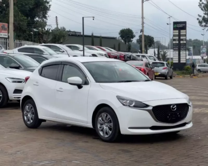 Mazda 2   - 2020