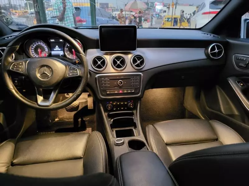 Mercedes-Benz CLA 250   - 2016