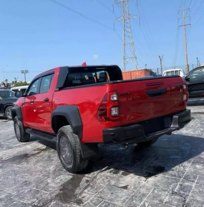 Toyota Hilux - 2024