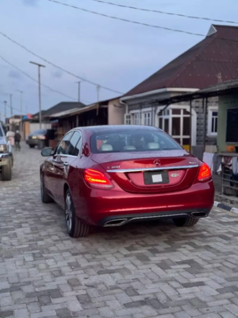 Mercedes-Benz C 300   - 2018