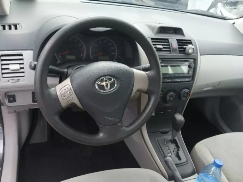 Toyota corolla   - 2012