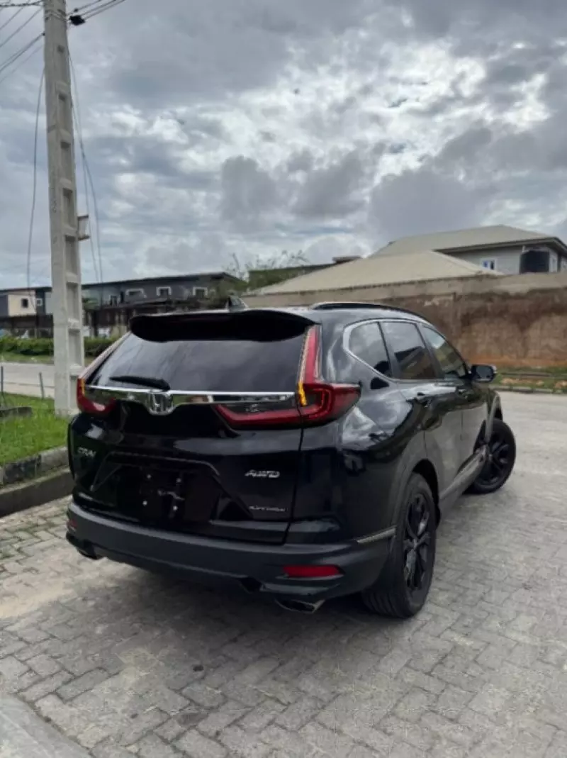 Honda CR-V   -