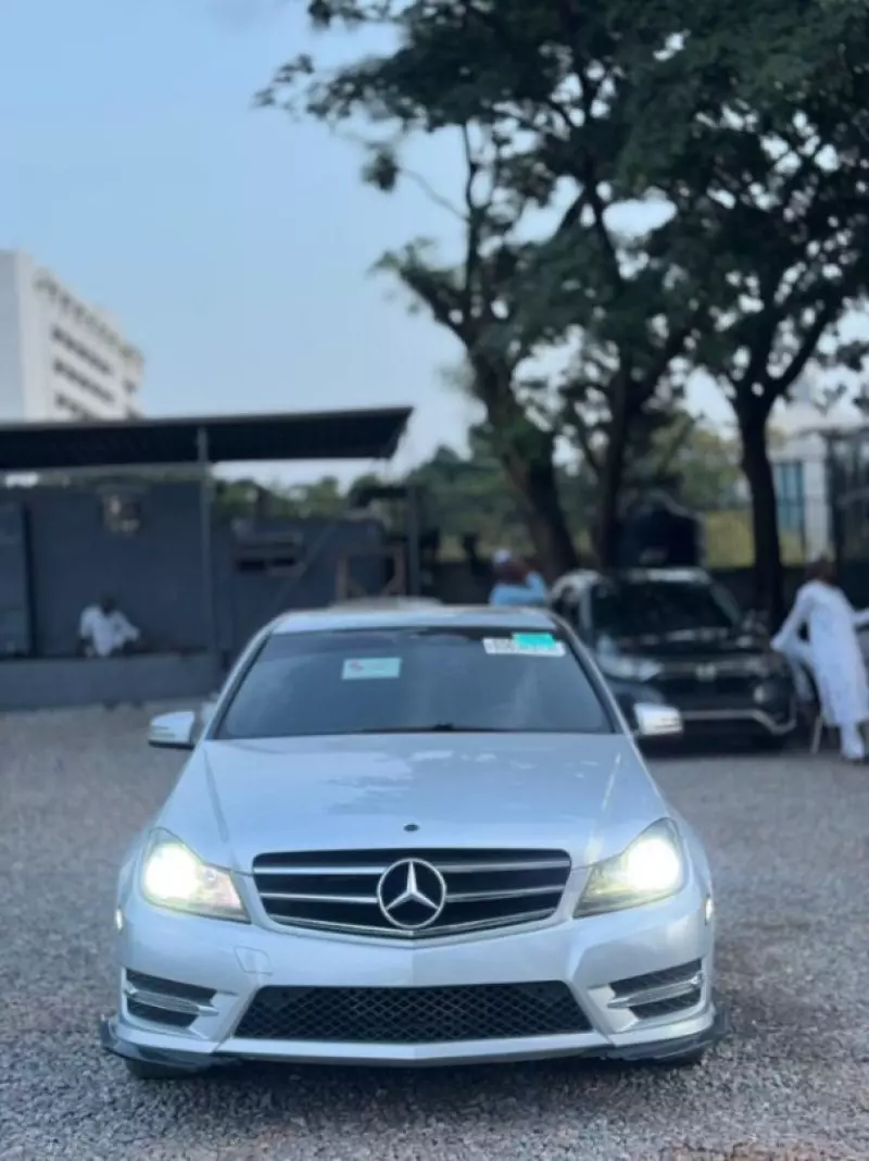 Mercedes-Benz C 300   - 2014