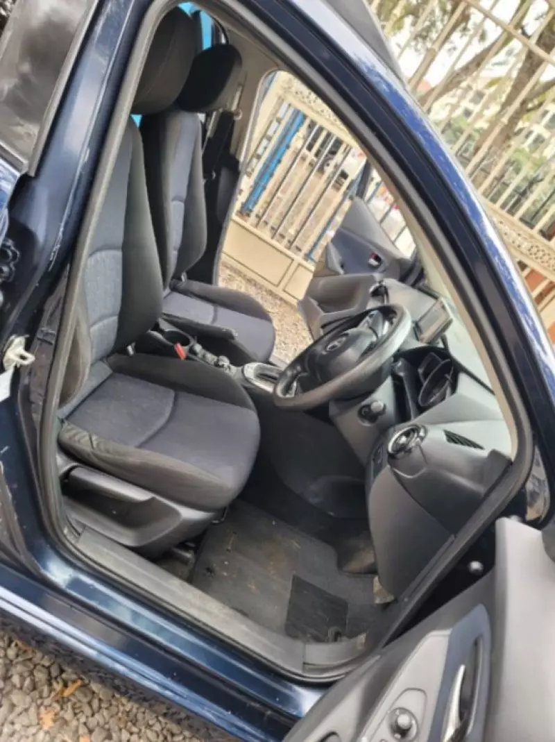 Mazda Demio    - 2013