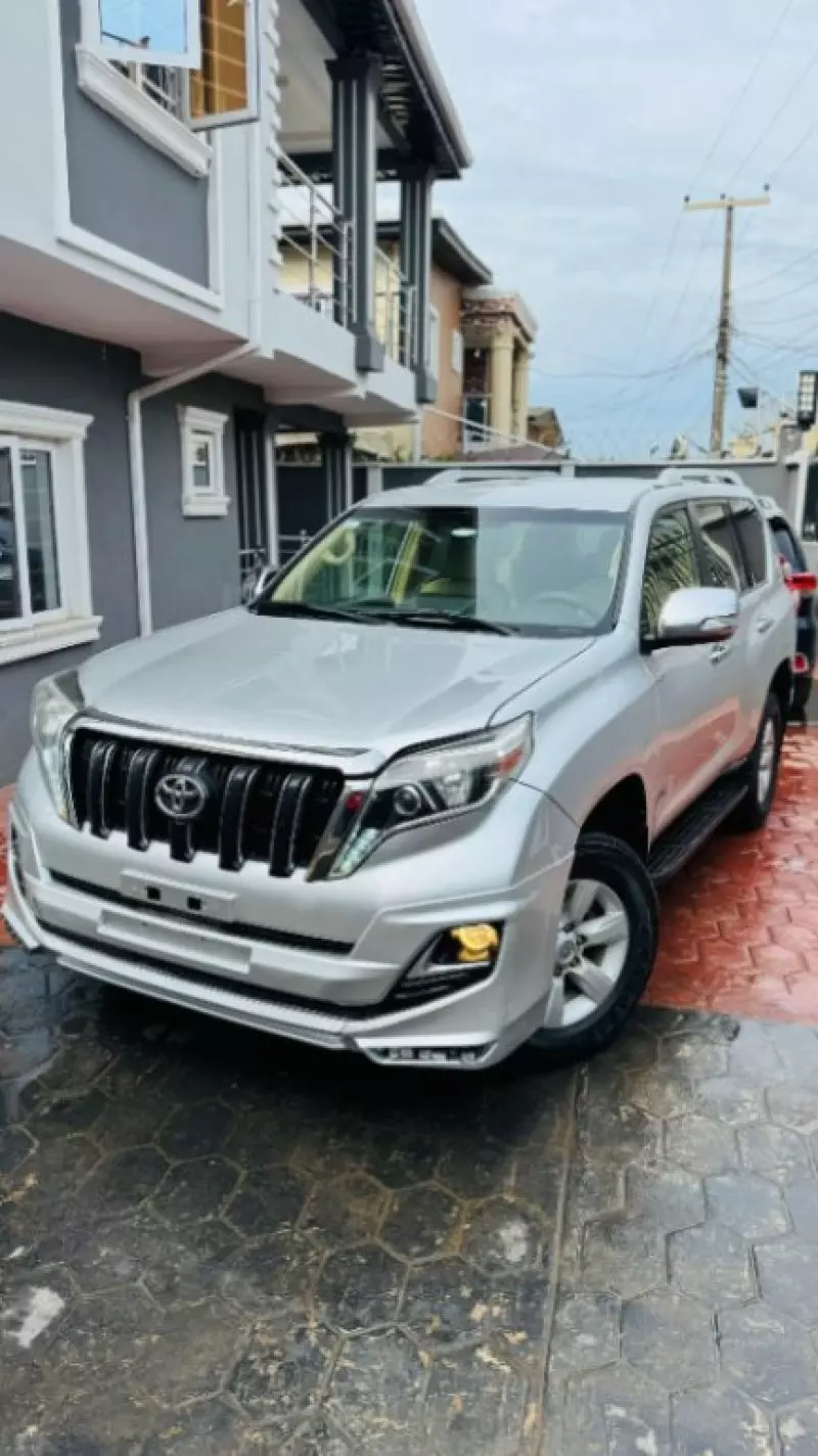 Toyota Landcruiser Prado   - 2015