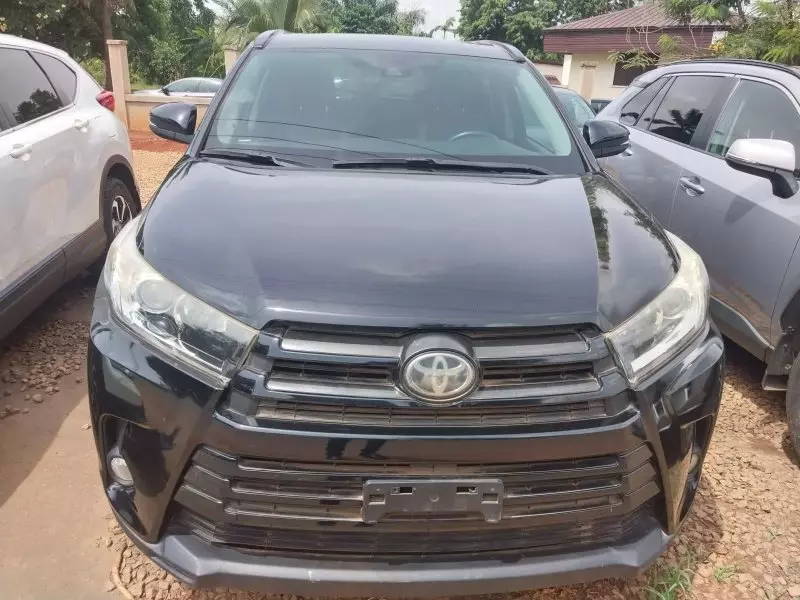 Toyota Highlander   - 2017