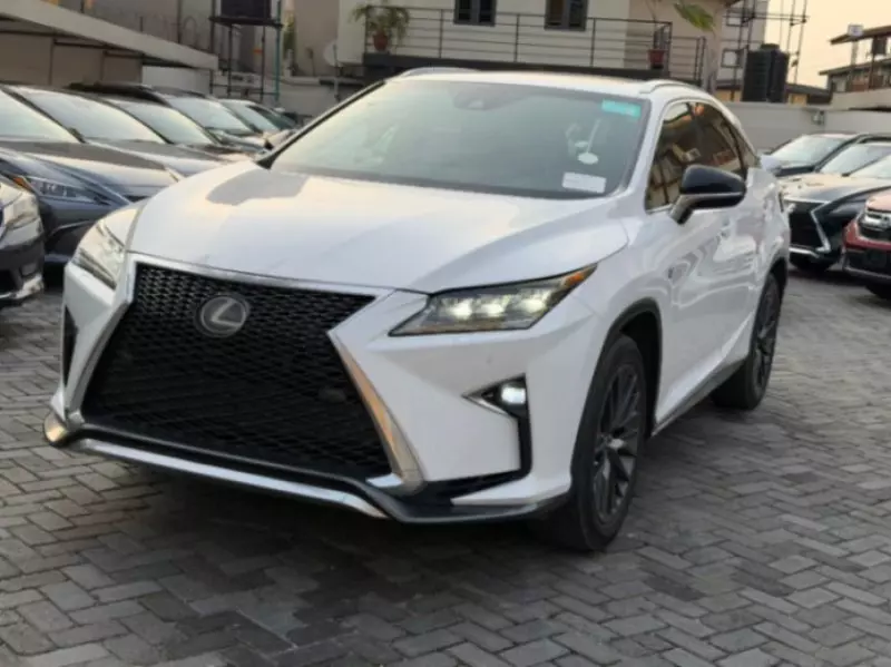 Lexus RX   - 2017