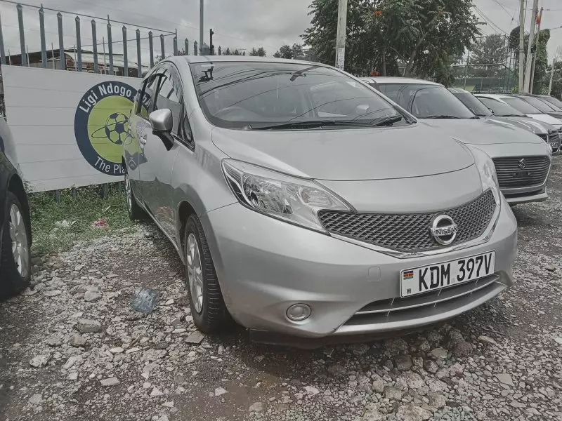 Nissan Note   - 2015