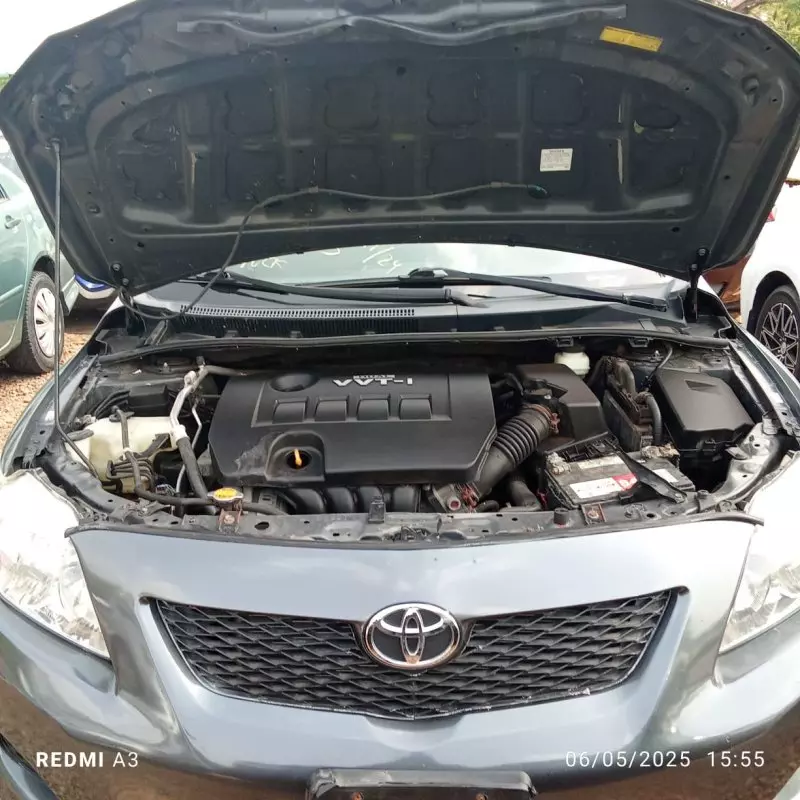 Toyota Corolla   - 2010