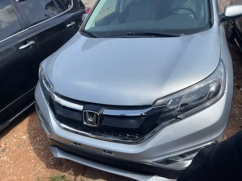 Honda CR-V   - 2015