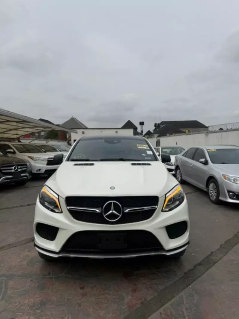 Mercedes-Benz GLE-Class   - 2017