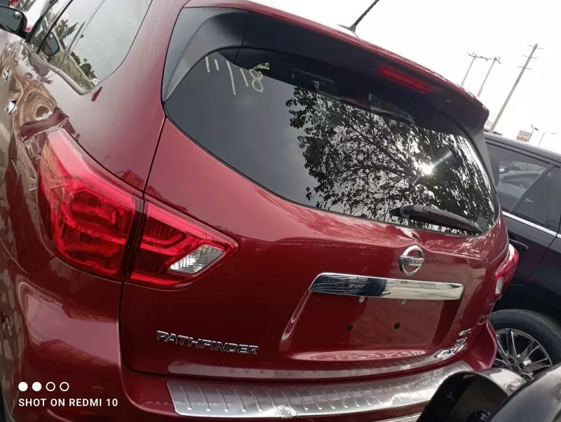Nissan Pathfinder   - 2017
