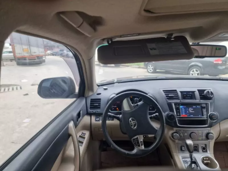 Toyota Highlander - 2013